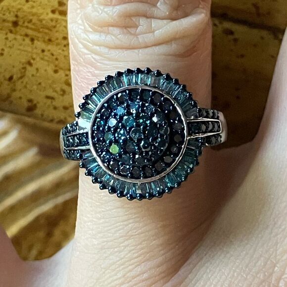 Blue Diamond Sterling Silver Cocktail Ring Size 6 - Picture 1 of 9